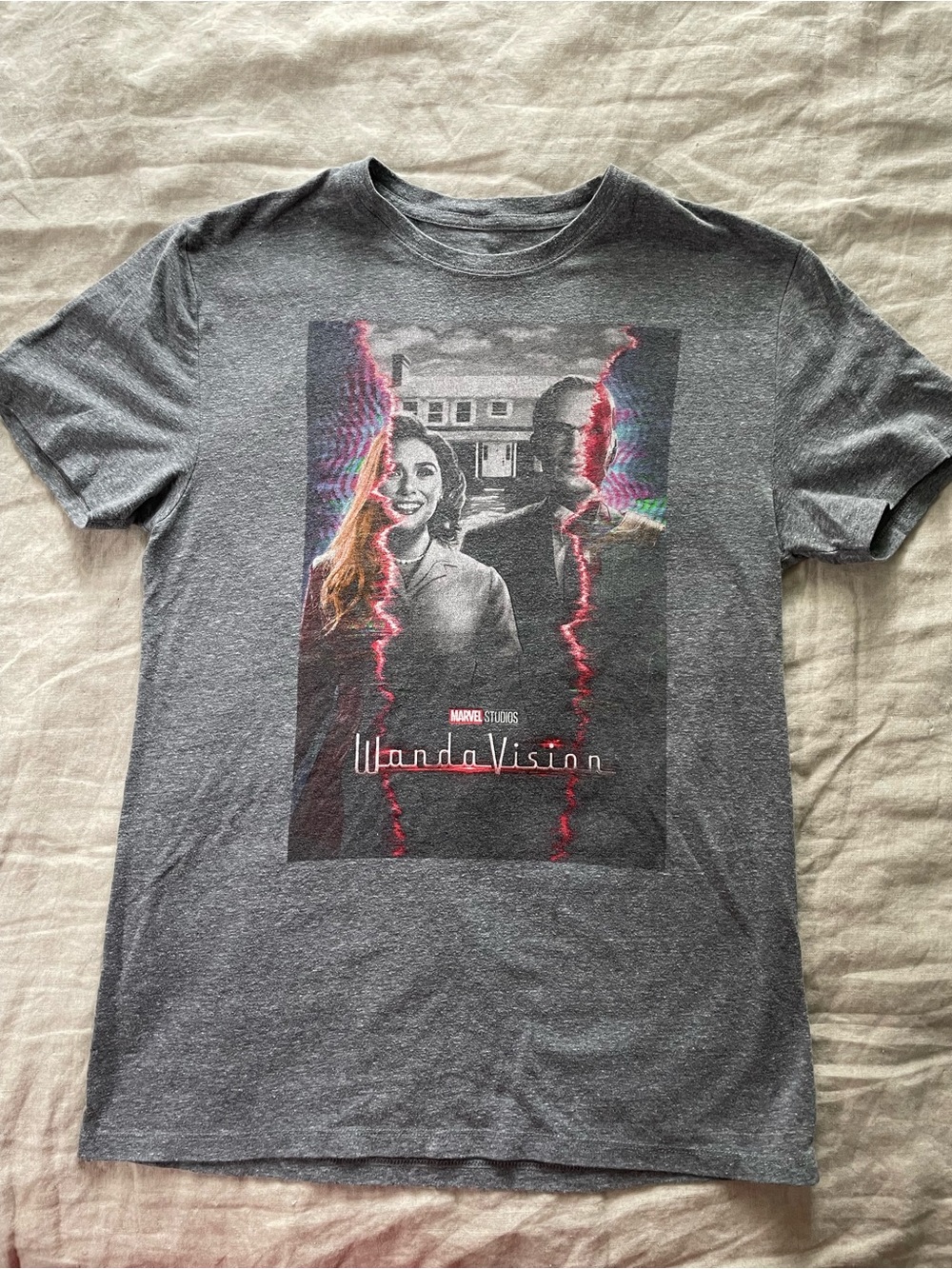 Marvel WandaVision Shirt Medium Teaser Poster Heathered Gray T-Shirt Graphic Tee